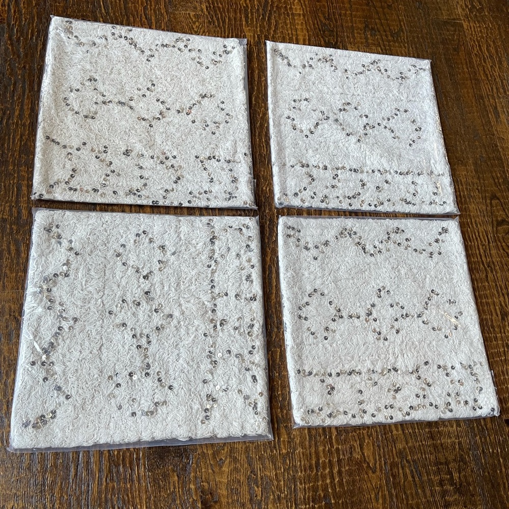 SOLD‼️‼️‼️Pottery Barn 24” pillow covers NWT!!!